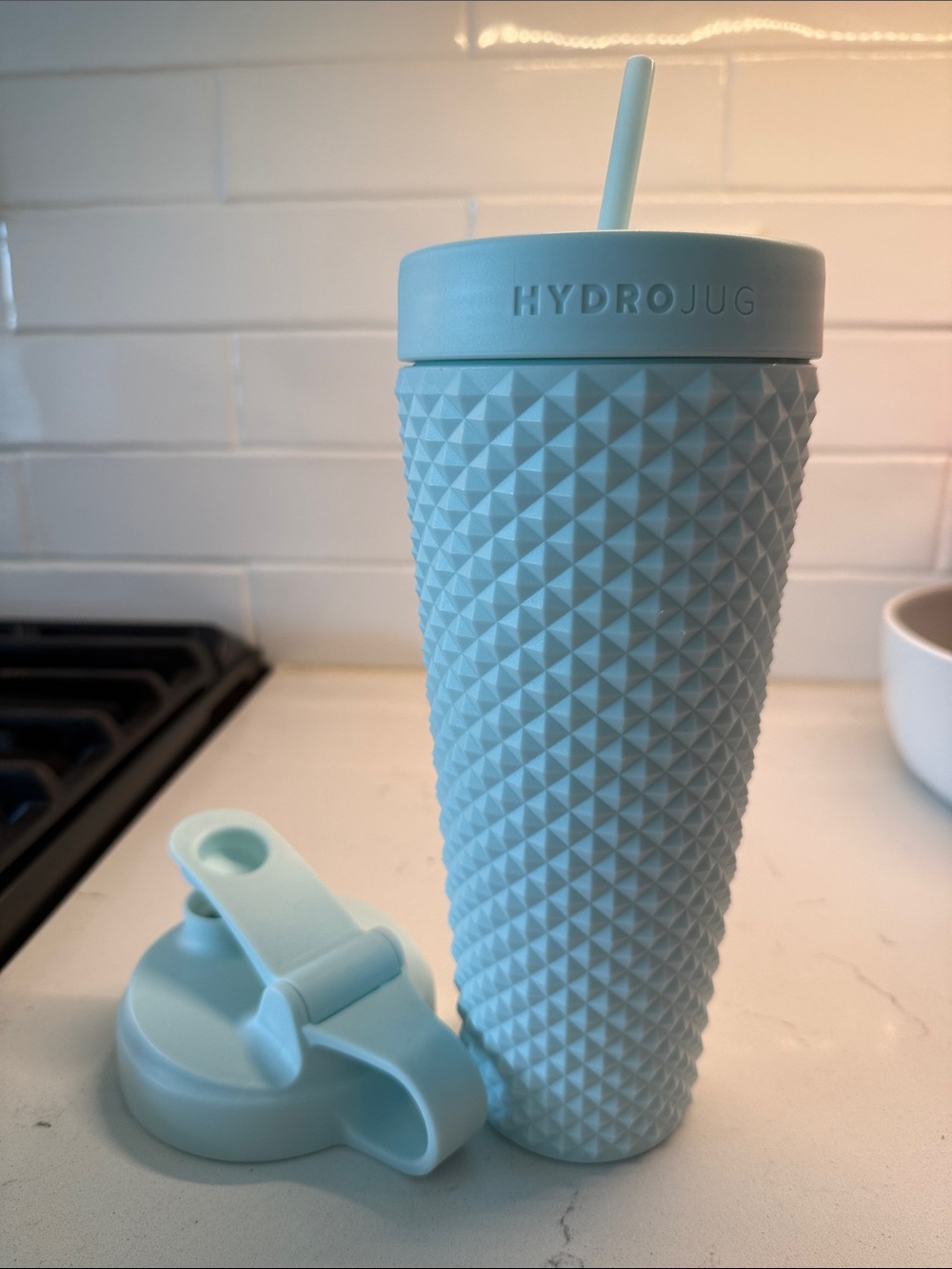 HydroJug HYDRO SHKR Textured Tumbler in Pale Teal Two Lid Combo 24oz
